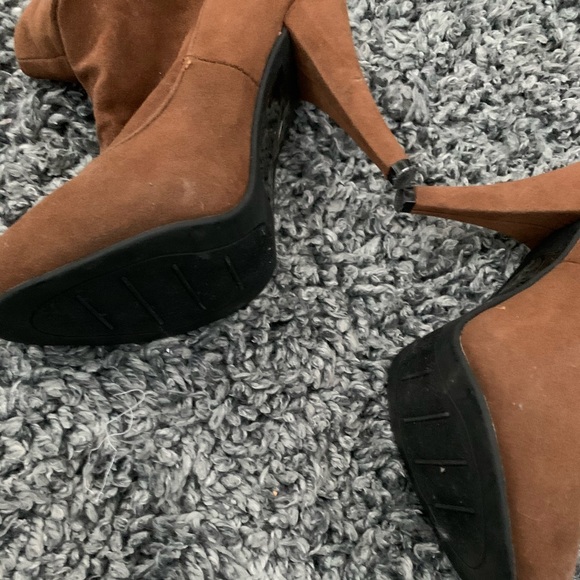 Brown booties - Picture 2 of 6